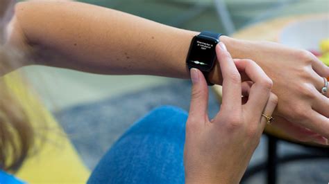 Comment Utiliser Siri Sur Votre Apple Watch Coolblue Tout Pour Un