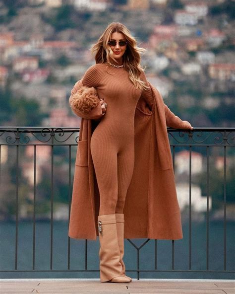 Ana Paula Siebert Elege Look Camel Para Semana De Moda Em Mil O