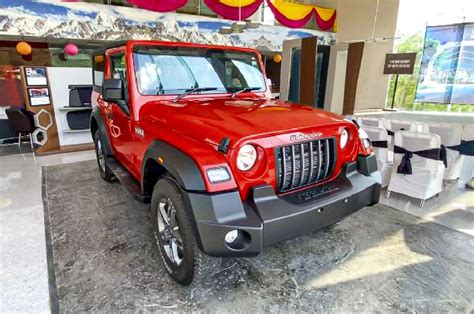 Mahindra December Discounts Offers On Xuv Thar Marazzo And