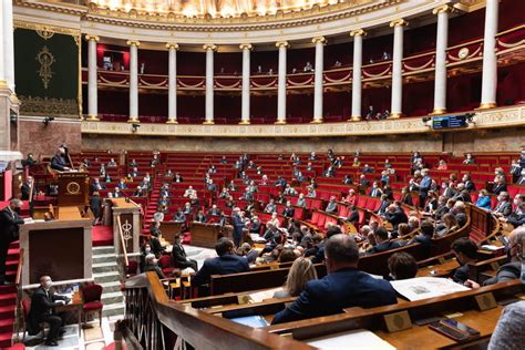 France Covid 19 Le Conseil Constitutionnel Valide La Prolongation De