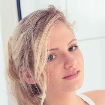 Monique C Babe Page Watch This Adult Model On FreeOnes