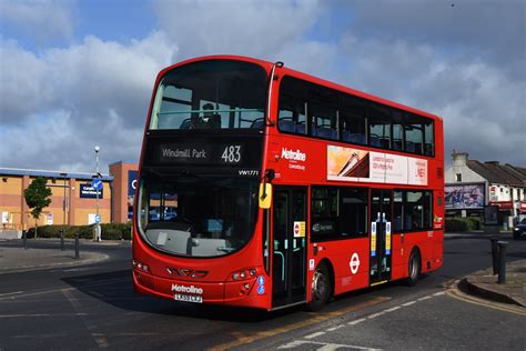 London Bus Route 483
