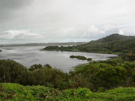 Travel Australia: Tower Hill - inactive volcano