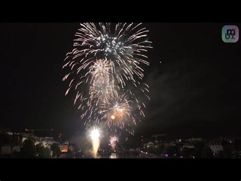 1 August Feuerwerk 2023 in Basel Großes 1 August Feuerwerk über