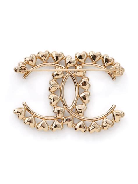 CHANEL Pre Owned 2023 CC Heart Motif Brooch Farfetch