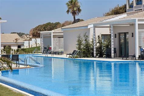 Wakacje W Atlantica Mare Village Ex Kermia Beach Na Cyprze Z Oasis