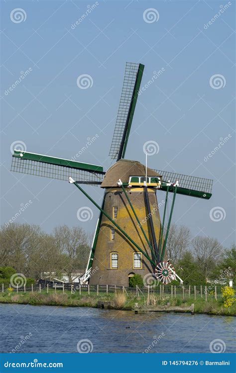 Canales De Holanda Septentrional Y De La Opini N Sobre Molino De Viento