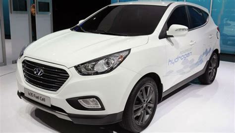 Hyundai Ix35 2015 Amazing Photo Gallery Some Information And Specifications As Well As Users