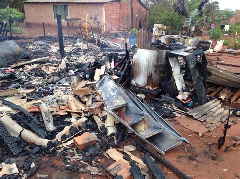 Açougueiro agride esposa grelha de fogão incendeia casa tudo