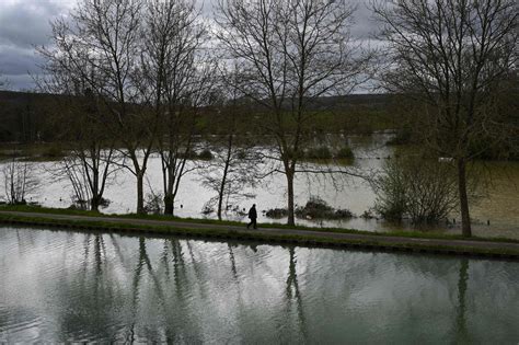 Crues En Bourgogne Lyonne Repasse En Vigilance Orange La D Crue Est