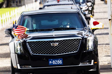 地上最強の「ビースト」日本に現る！ アメリカ大統領専用車「キャデラック・ワン」が話題に！ G7広島サミットに合わせ複数台上陸へ くるまのニュース