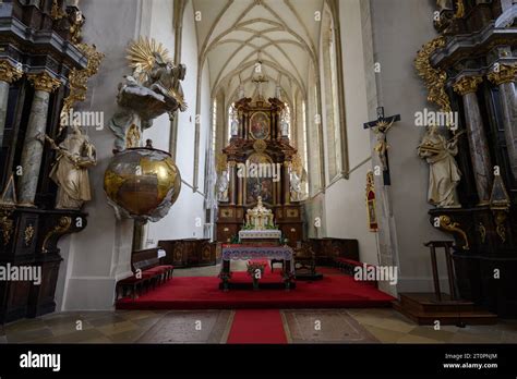 Saint Nicholas Church Interior Hi Res Stock Photography And Images Alamy