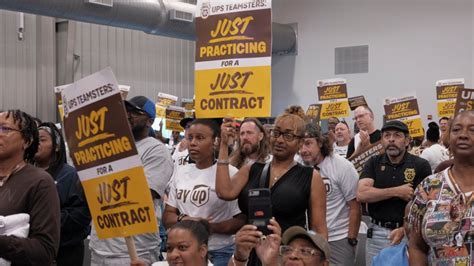 UPS and Teamsters Reach Deal to Avert Strike – Mother Jones