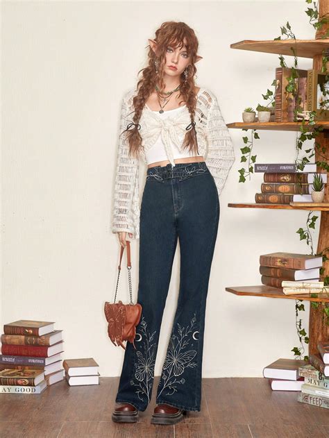 Romwe Fairycore Butterfly Embroidery Buckle Decor Flare Leg Jeans