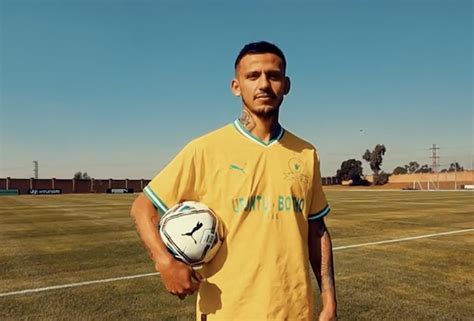 iDiski Times on Twitter 𝗢𝗙𝗙𝗜𝗖𝗜𝗔𝗟 Mamelodi Sundowns have unveiled