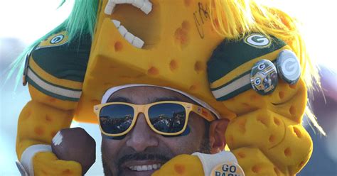 Calling all cheeseheads: Packers Project wants your stories