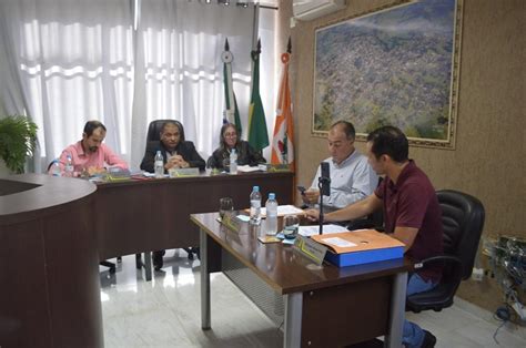 Vereadores De Barbosa Ferraz Aprovam Reajuste Salarial Para Agentes De