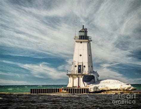 Ludington Lighthouse Lake Michigan Photograph By Nick Zelinsky Jr