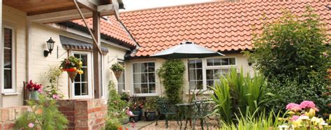 White Cottage Bed And Breakfast