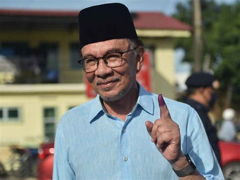 Anwar Ibrahim Malaysian Leader Makes Remarkable Political Comeback