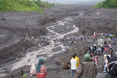 Dampak Lahar Hujan Gunung Semeru Antara Foto