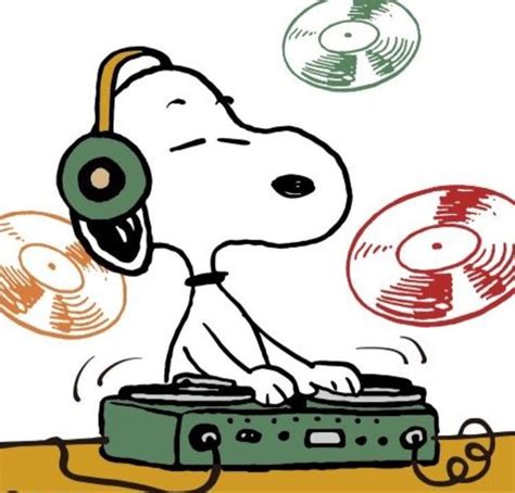 Dj Snoopy Snoopy Wallpaper Snoopy Pictures Snoopy Love