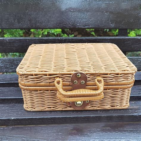 Amazon Yarnow Imitation Rattan Suitcase Picnic Basket With Lid