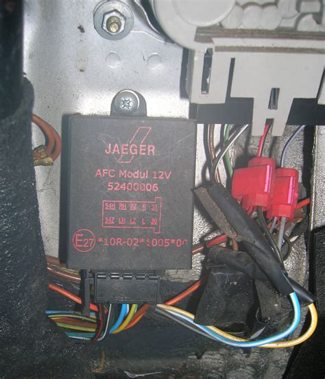 Блок согласования розетки прицепа — Audi 100 (C3), 2,3 л, 1989 года ...