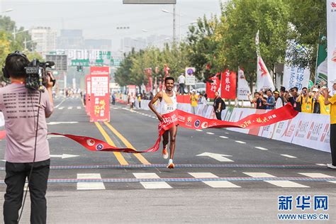 2023瀋陽馬拉松17日鳴槍起跑 25萬名跑友共赴“沈馬盛宴” 新華網遼寧頻道