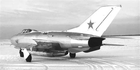 Mikoyan Gurevich Mig 19su Mikoyan Gurevich