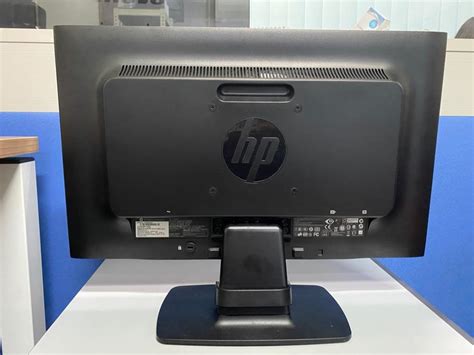 HP Compaq LE2002x 20 Inch LED Backlit LCD Monitor Computers Tech