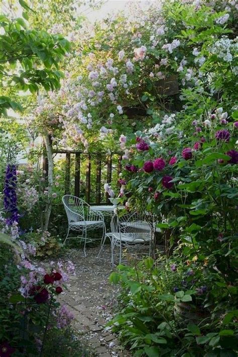 Fascinating Cottage Garden Ideas To Create Cozy Private Spot 06 Lovahomy