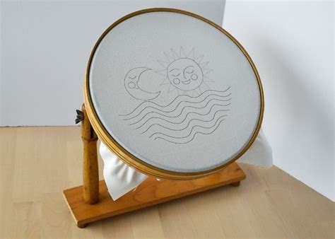 Best Embroidery Hoops Types Sizes And How To Choose