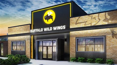 Every Buffalo Wild Wings Flavor Ranked