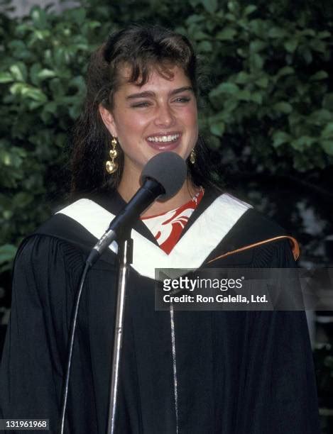 23 Brooke Shields Graduation From Princeton University June 9 1987 ...