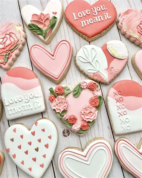 Pin By Caty Thompson On Cookies In Valentine Sugar Cookies