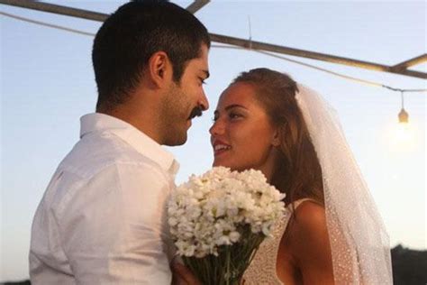 Fahriye Evcen ile Burak Özçivit çiftinin düğün tarihi belli oldu