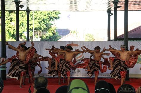 Beksan Lawung Keraton Yogyakarta Gudegnet