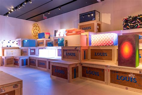 Louis Vuittons ‘200 Trunks 200 Visionaries Opens In New York Galerie