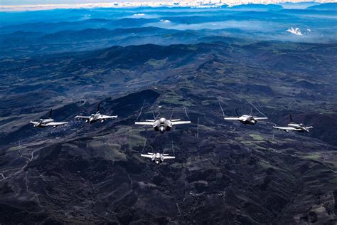 Aereo Militare Precipitato Nei Pressi Dell Aeroporto Di Trapani Un