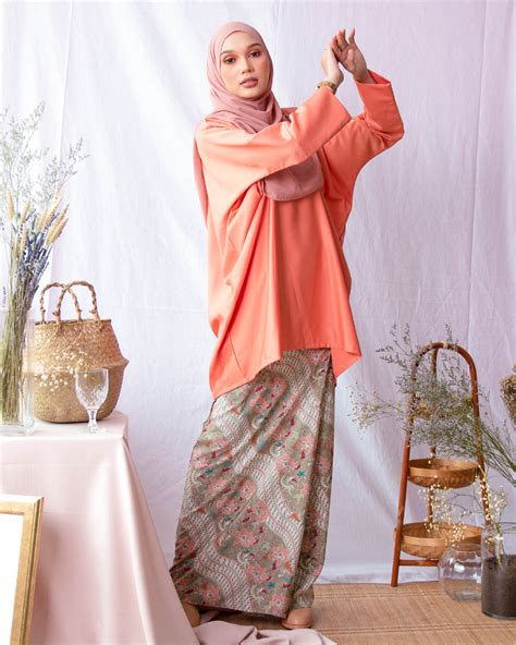 Baju Kurung Kaftan Batik Adiratna Carrot Atelier Yuwa Ciao Jp