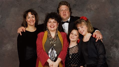 Tragic Real-Life Details About The Cast Of Roseanne