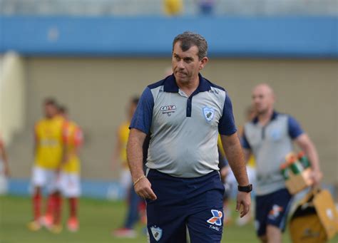 Tencati agradece ao Londrina após último jogo Vai ficar marcado no