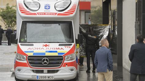 Mueren Dos Ni As Mellizas Al Precipitarse Por Una Ventana En Oviedo