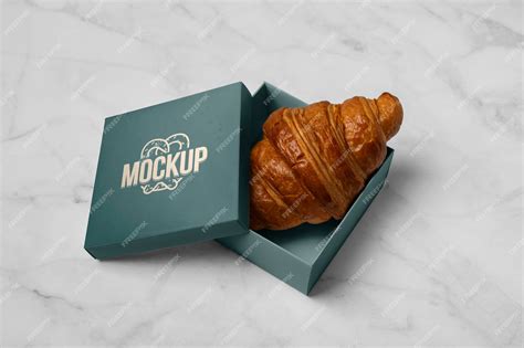 Premium Psd Dessert Packaging Mockup Design