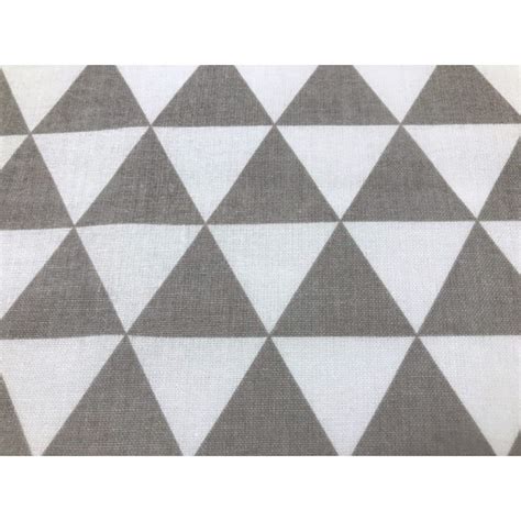 Tissu En Coton Triangles Gris Et Blancs