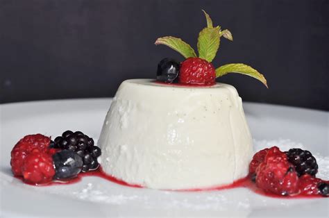 PANNA COTTA CON FRUTOS ROJOS The Spanish Food