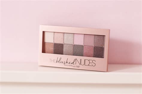 The Blushed Nudes Maybelline Blog Beauté