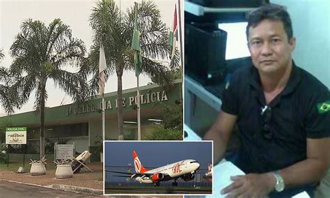 Man Performs Sex Act On Himself During Flight Daily Mail Online