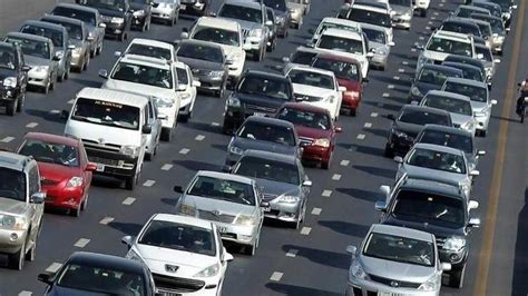 Tailbacks On Sharjah Dubai Roads On Monday Morning News Khaleej Times